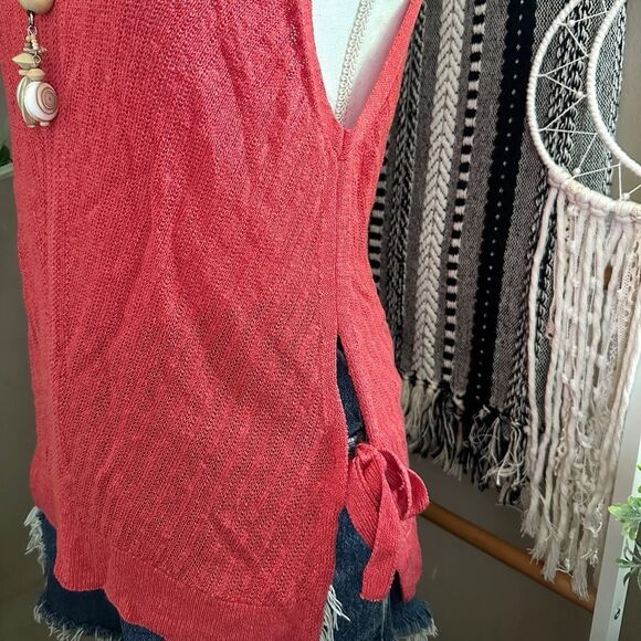 Lucky Brand Sleeveless Sweater Tank with Side Ties in Red Clay size Large - Picture 5 of 8